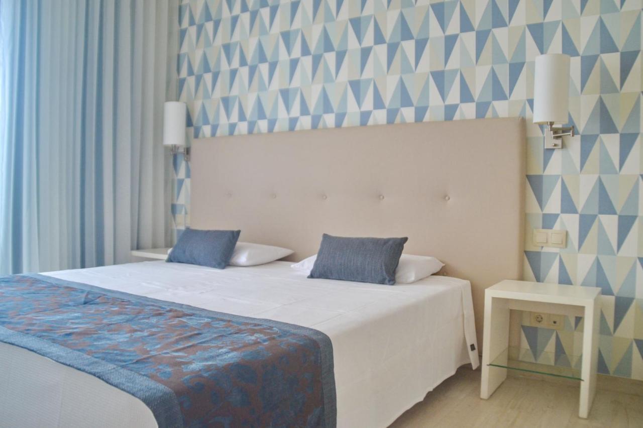 Ouril Hotel Julia Santa Maria Bagian luar foto