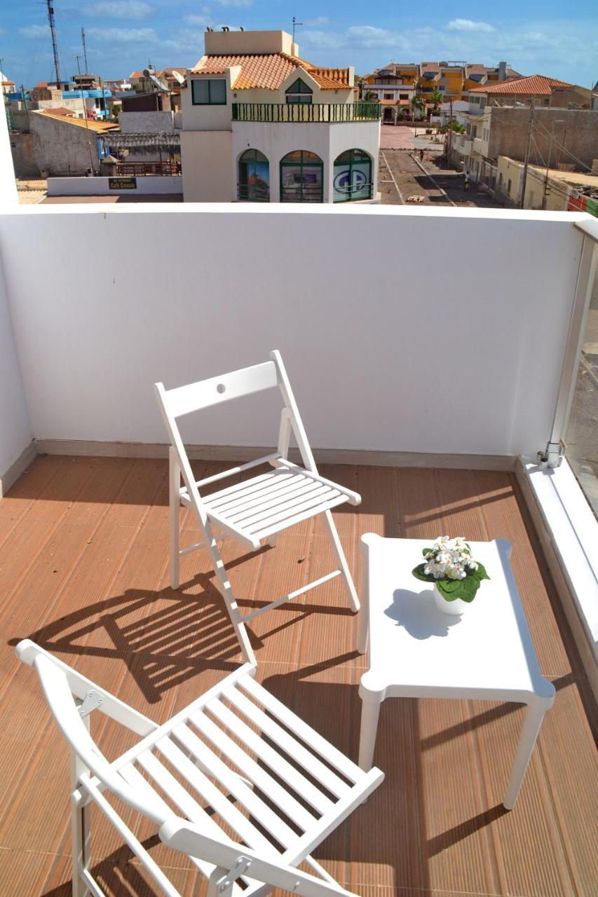 Ouril Hotel Julia Santa Maria Bagian luar foto
