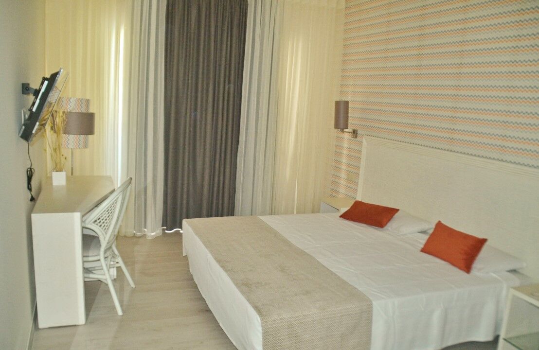 Ouril Hotel Julia Santa Maria Bagian luar foto